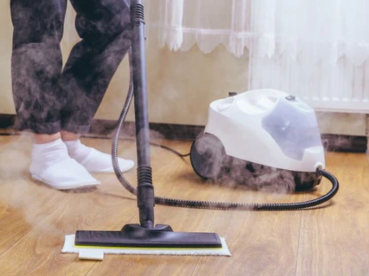 Laminat mit Dampfreiniger Reinigen - die Richtige Methode