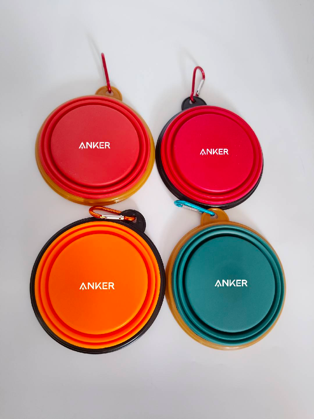 Zusammenklap pbarer Napf für Haustiere